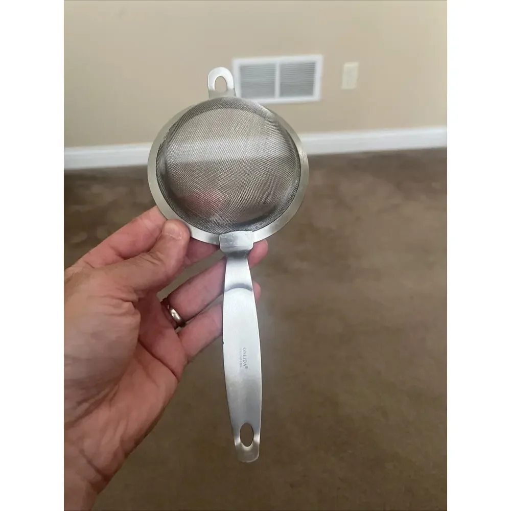 Oneida Stainless Steel Fine Mesh Strainer 6-7in w/ Handles Hanging Loop